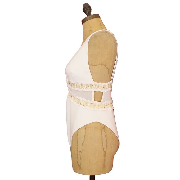 River Island High Apex One Piece Swimsuit Size 6 Deep V Sequin White Gold NWD B9 - Picture 5 of 6